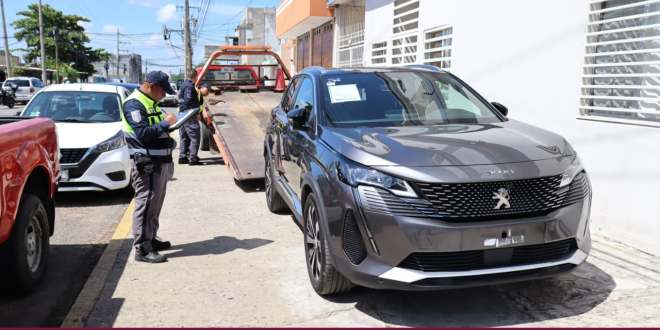 La PEC realizó el “Operativo Banquetas” en colonias de Centro