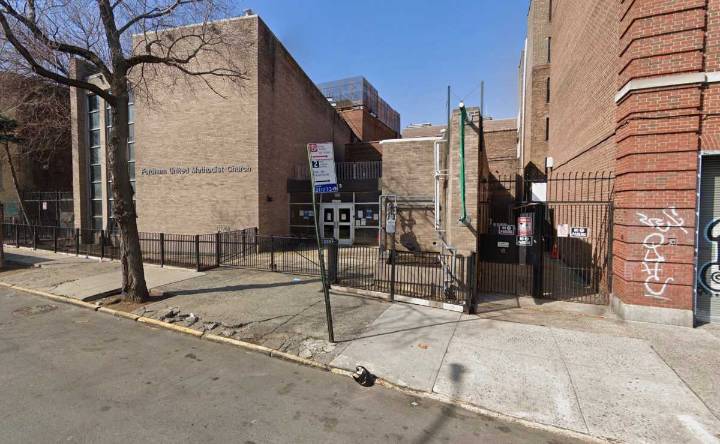 Latest shooting in the Bronx leaves three men wounded, suspects at large