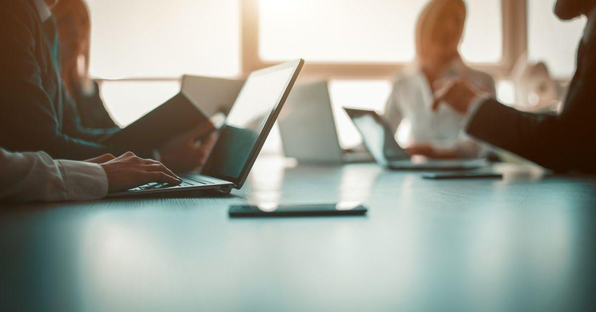 Empleo oferta en Jaén 45 plazas gratuitas para un curso de inteligencia artificial y ‘smart cities’