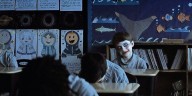 “Weapons” cimbra con terror y dólares