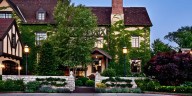 Plan a Fall Getaway to This Historic British Inn Tucked Into Chicago's North Shore