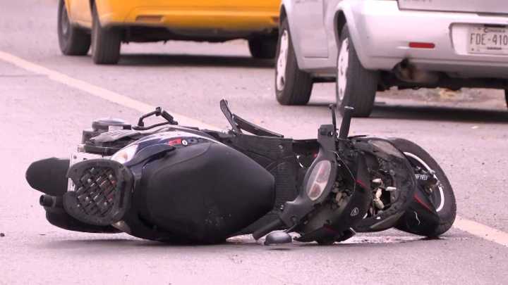 Madre e Hija Resultan Gravemente Lesionadas en Accidente Vial en Torreón