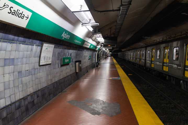 El lunes cierra la estación Agüero por obras de renovación integral