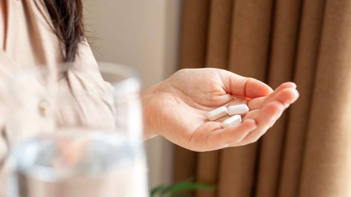 FDA eyes warning label for antidepressants during pregnancy