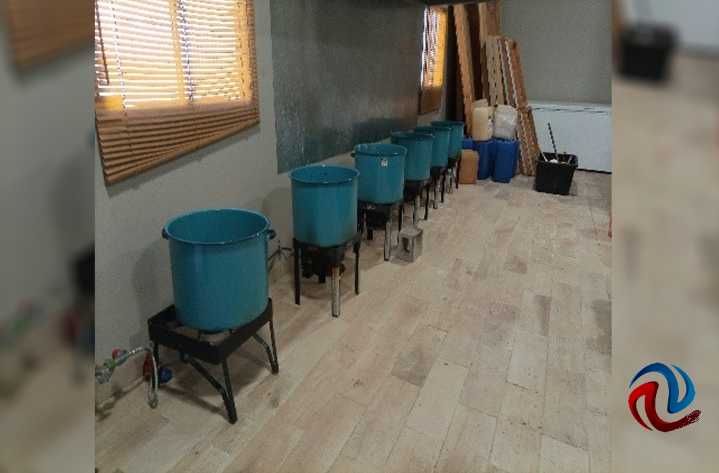 Hallan supuesto laboratorio de drogas en cateo de un inmueble