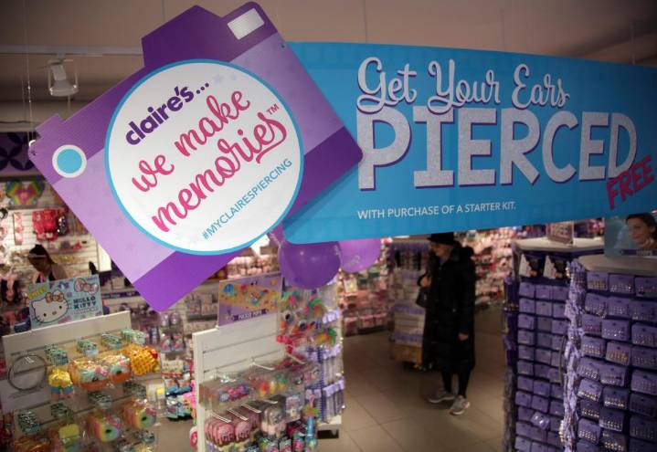 Hoffman Estates-based Claire’s files for Chapter 11