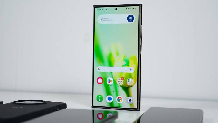Samsung's One UI 8 Beta Program appears for the Galaxy S24, older foldables overseas