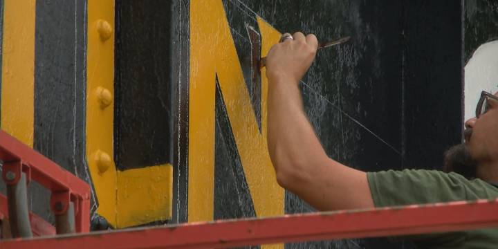 Peoria Street bridge gets facelift for Washington Bicentennial
