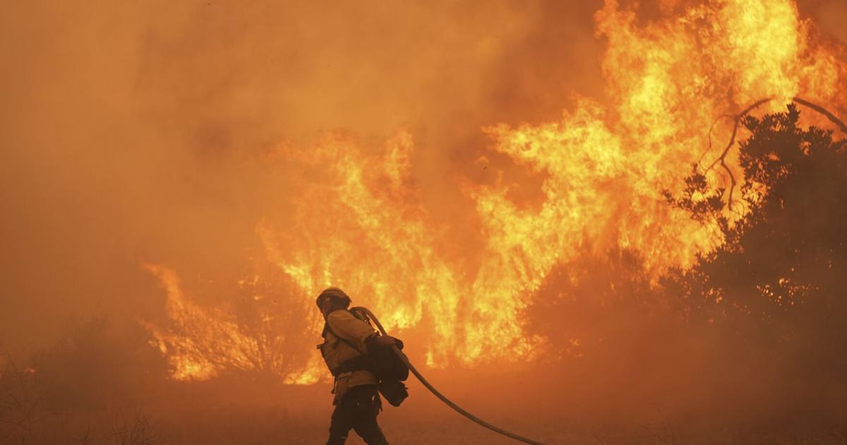 Scientists give harsh grades to Trump administration work aimed at undoing climate finding