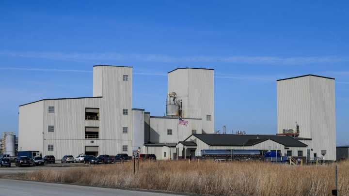 Trump cut to biodiesel import incentives draws refiners' ire