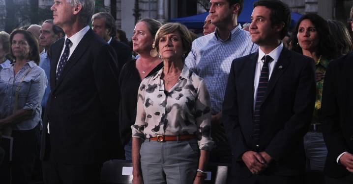 Chile Vamos en crisis: Fracturas por apoyo a Kast y declaraciones negacionistas sobre dictadura dividen a la derecha