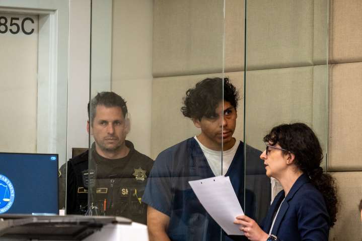 Anonymous tip to feds led to sexual abuse charges against Gresham officer