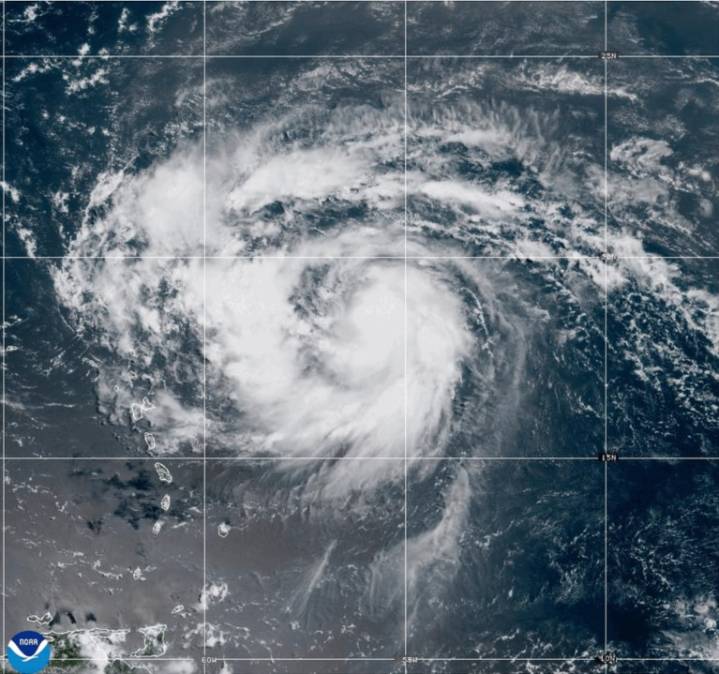 Heavy rains expected in Puerto Rico and Virgin Islands as Hurricane Erin nears