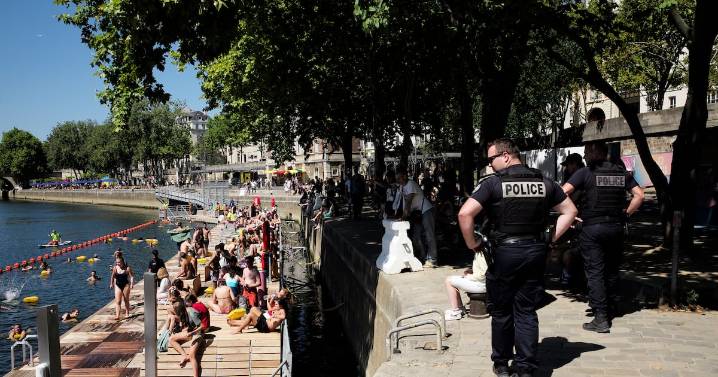 Man Arrested After Four Dead Bodies Found in River Seine