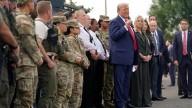 Trump acompaña a militares y policías mientras patrullan Washington: "Vamos a tener la mejor capital de la historia"