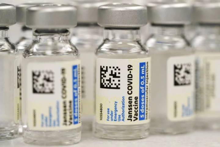 La Asociación de Enfermeras de Kentucky contrata más personal para clínicas móviles de vacunación contra la COVID