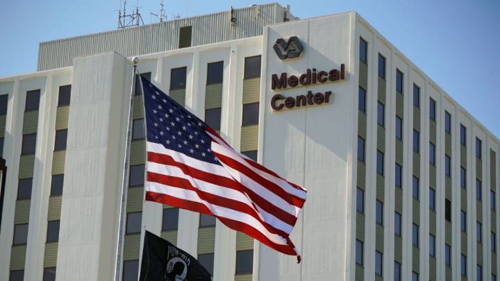 Congress looks to ease veterans' use of health care outside the VA