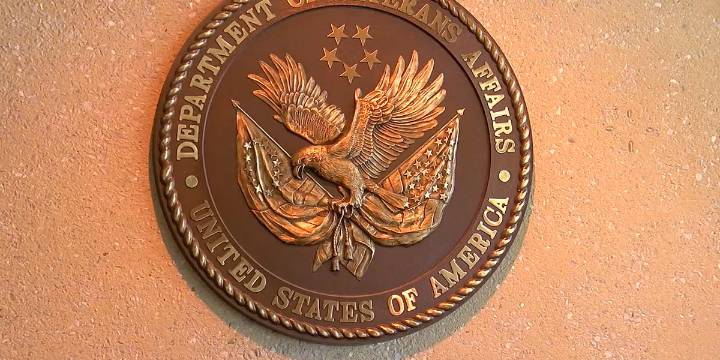 VA ends union contracts for thousands of employees, citing focus on veterans