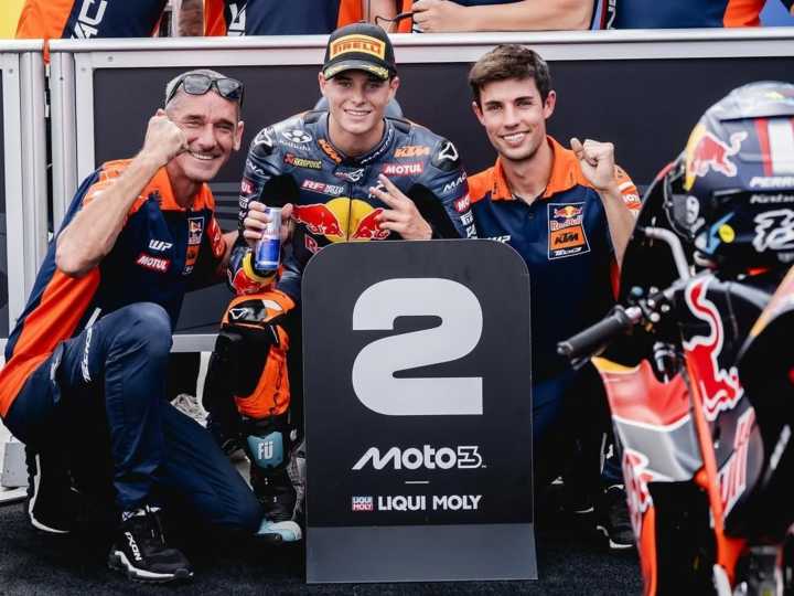 Valentín Perrone quedó a 18 milésimas de la victoria en Moto3, pero consiguió el mejor resultado de su carrera: "No sé como no me caí"