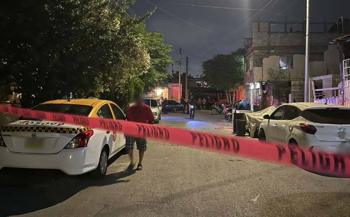 Ataque a balazos deja un muerto y un adolescente herido en Escobedo