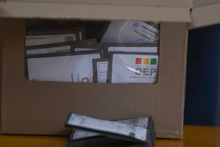 Rodrigo Paz se consolida en la primera posición al 96,3 % del recuento de votos en Bolivia
