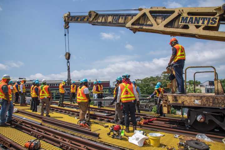 Federal Transit Administration again threatens MTA funds over safety risks