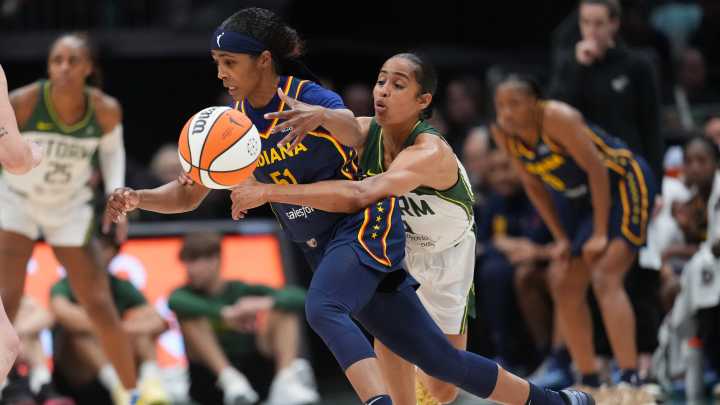 Fever guard Sydney Colson leaves game with non