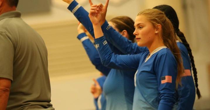 Laughlin girls volleyball prevails in five sets over MALC