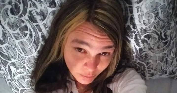 Pub chef offers mum, 36, something to eat before she ends up in freezer for sexual kicks
