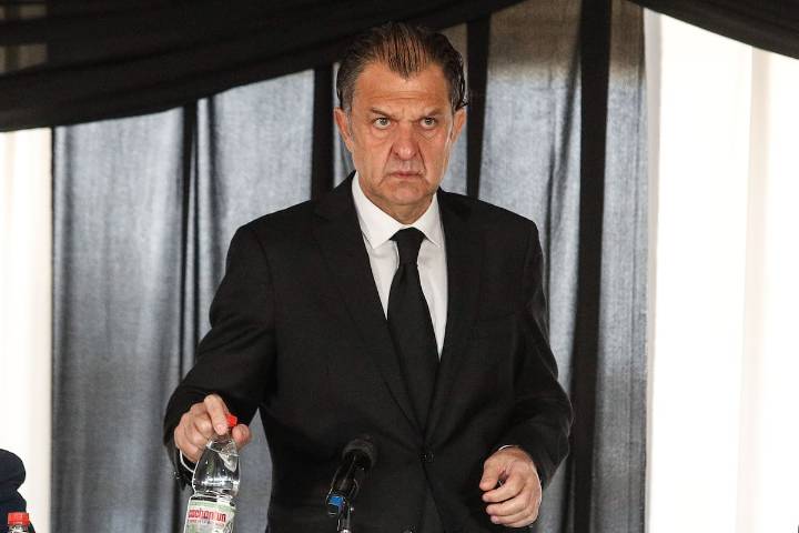 Los movimientos que prepara Aníbal Mosa en caso de ser inhabilitado como presidente de Blanco y Negro