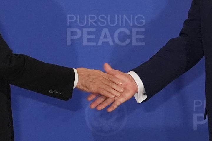 Qué cuenta el lenguaje no verbal de la reunión