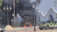 Un aparatoso incendio calcina varios coches cerca del polideportivo municipal de Palos de la Frontera