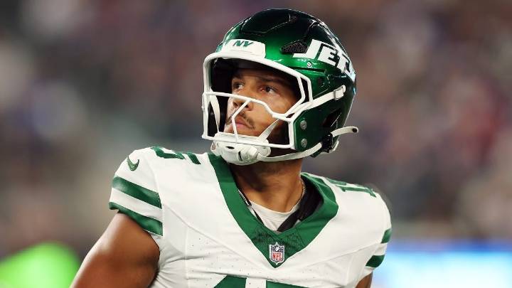 49ers will sign Adrian Martinez as team’s third quarterback
