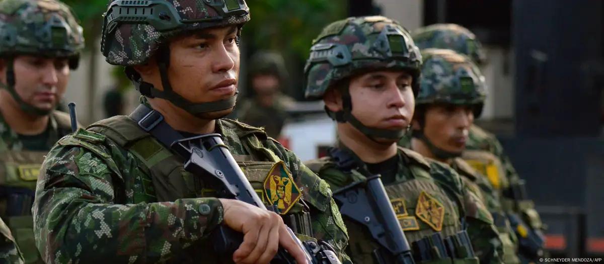 34 militares secuestrados y once guerrilleros muertos en enfrentamientos en Colombia