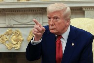 'The danger is clear': Ex-Trump 'operative' warns White House guest of planned 'trap'