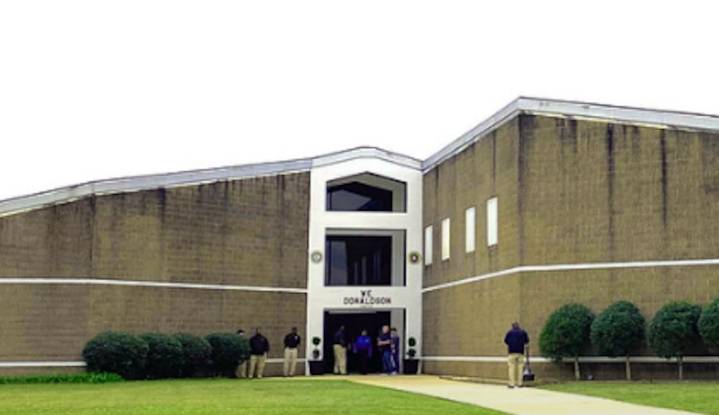 Man serving life without parole for murder dies in Alabama prison infirmary