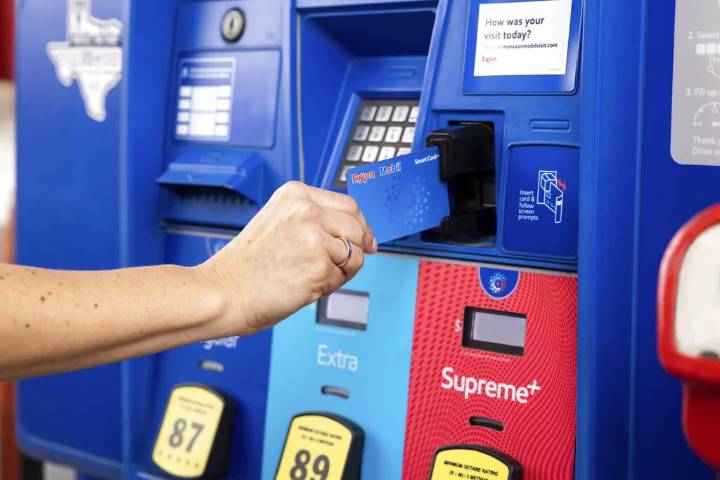 Gas prices: Slight increase but mostly steady heading into the middle of the month