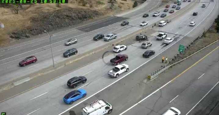 TRAFFIC ALERT: Left lane blocked on I-90 eastbound near Hamilton Street exit
