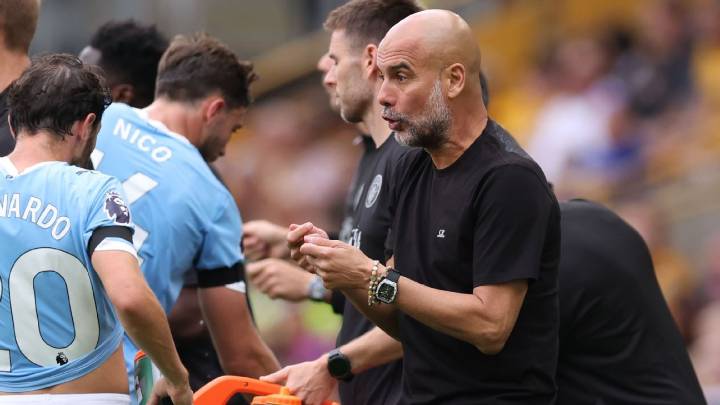 Guardiola wants Man City player exits: Squad size 'not healthy'