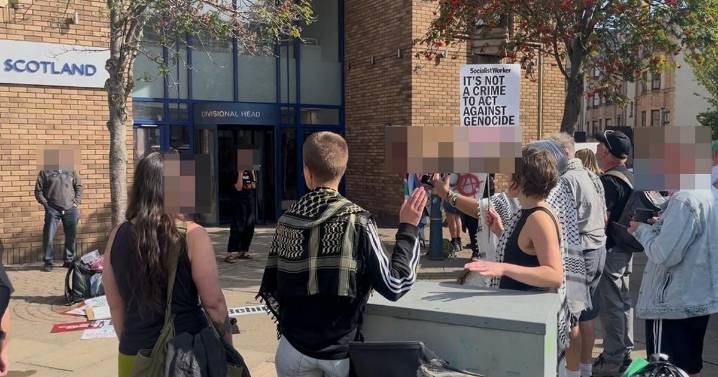 Edinburgh protestors chant 'let her go' in 'stand off' outside police station