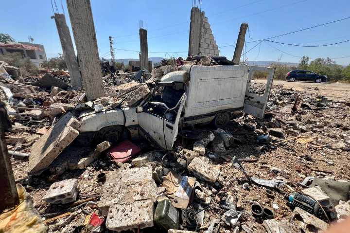 Israel bombardea supuestas instalaciones de Hizbulá en el sur del Líbano
