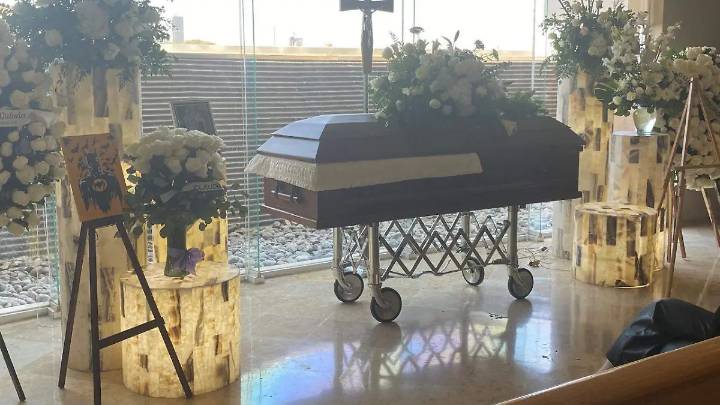 Familiares, amigos y compañeros de trabajo dan último adiós Francisco Alonso Letayf