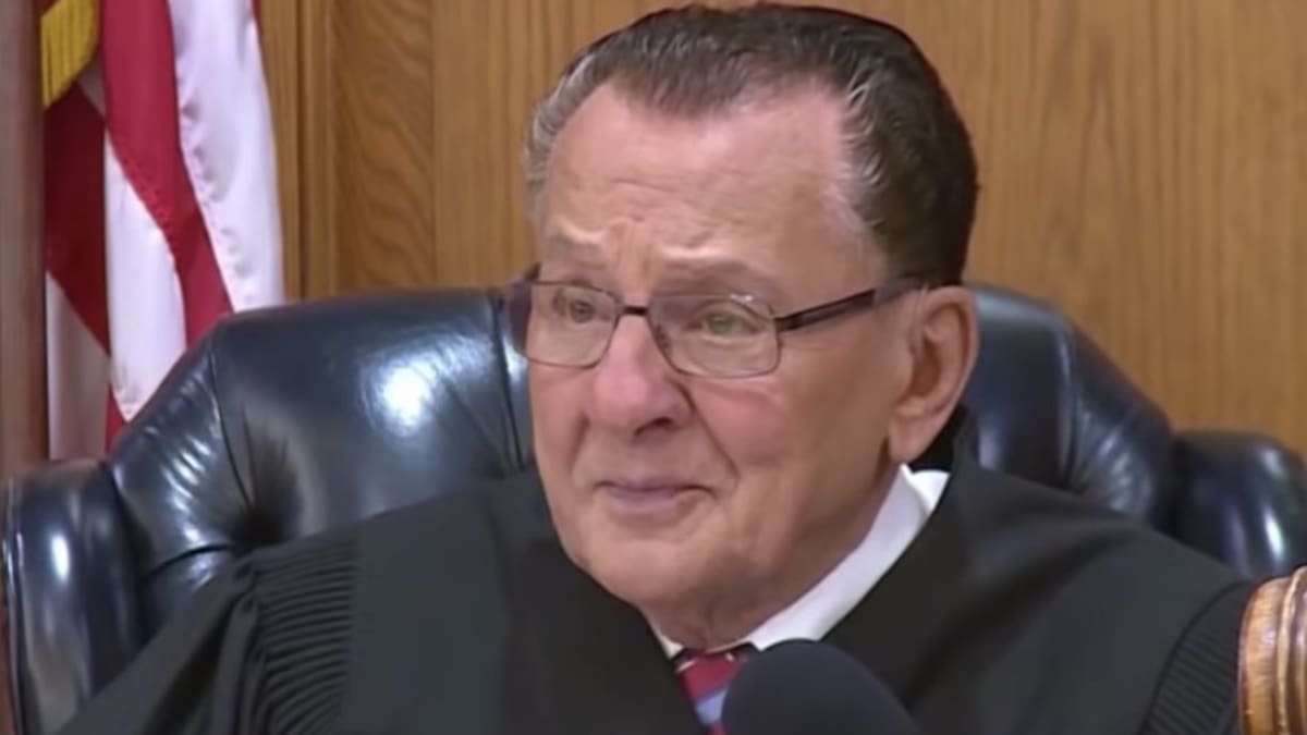 Muere Frank Caprio, el juez compasivo que cautivó a todo el mundo: "Recuérdenme por favor"