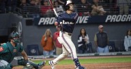 Steven Kwan hits sacrifice fly in 9th to lift the Guardians past the Mariners, 5