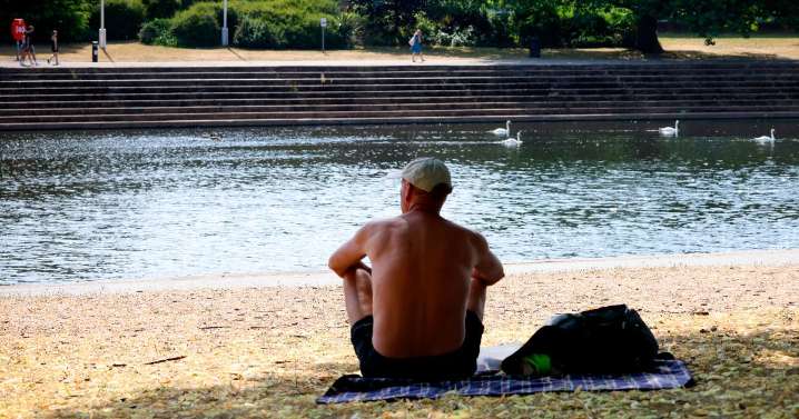 Heat health alert for East Midlands extended into next week as temperatures continue to soar