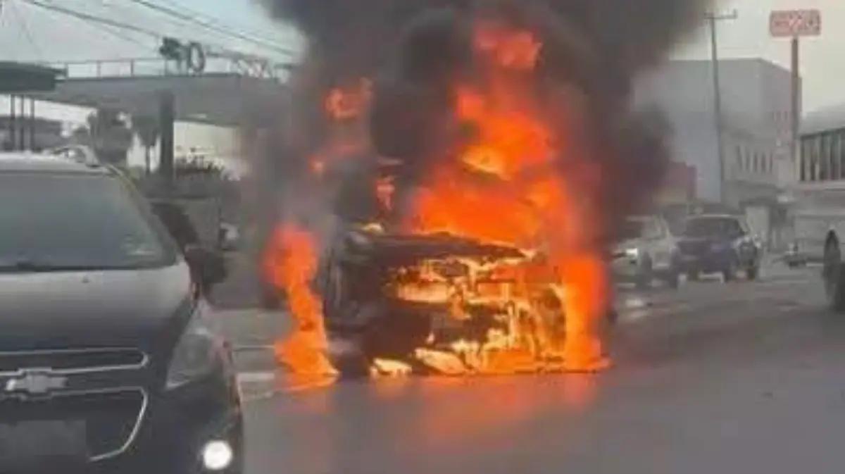 Asesinan a delegado de la FGR en Reynosa, incendiaron su camioneta
