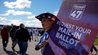 Trump anuncia una orden para eliminar el voto por correo antes de las elecciones legislativas del 2026