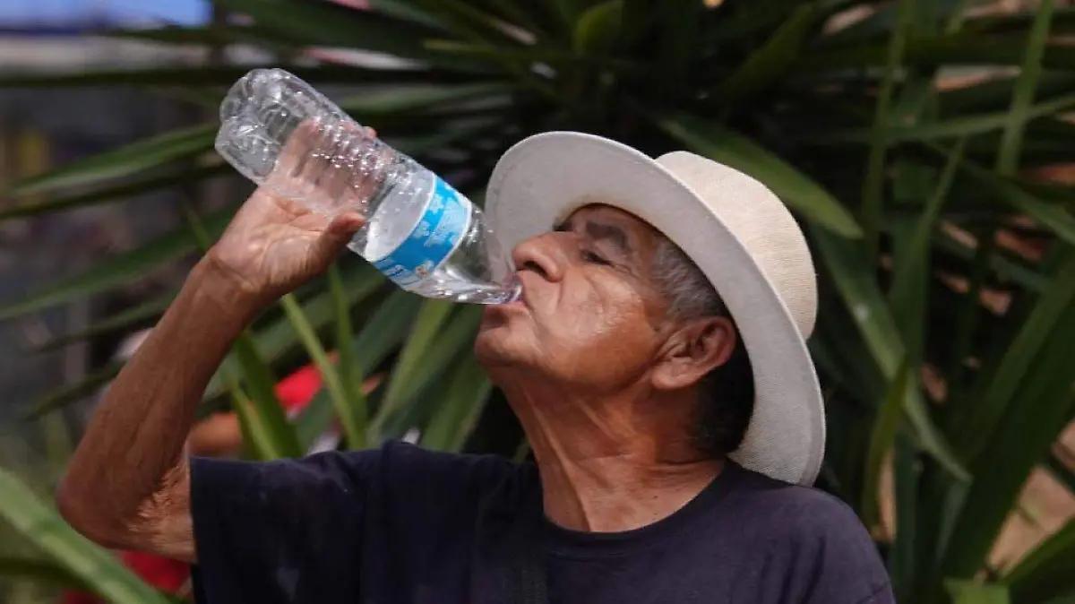 México registra 49 defunciones por temporada de calor