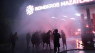 Con el tradicional bautizo Bomberos de Mazatlán conmemoran su día