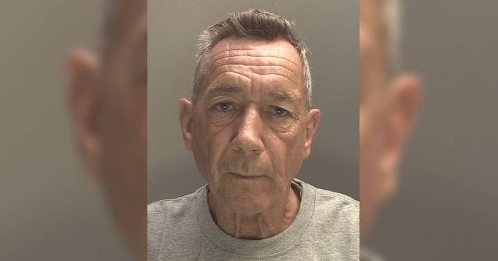Gran finds shirtless sex offender trying to lure kids with sick 'I've been beaten' excuse